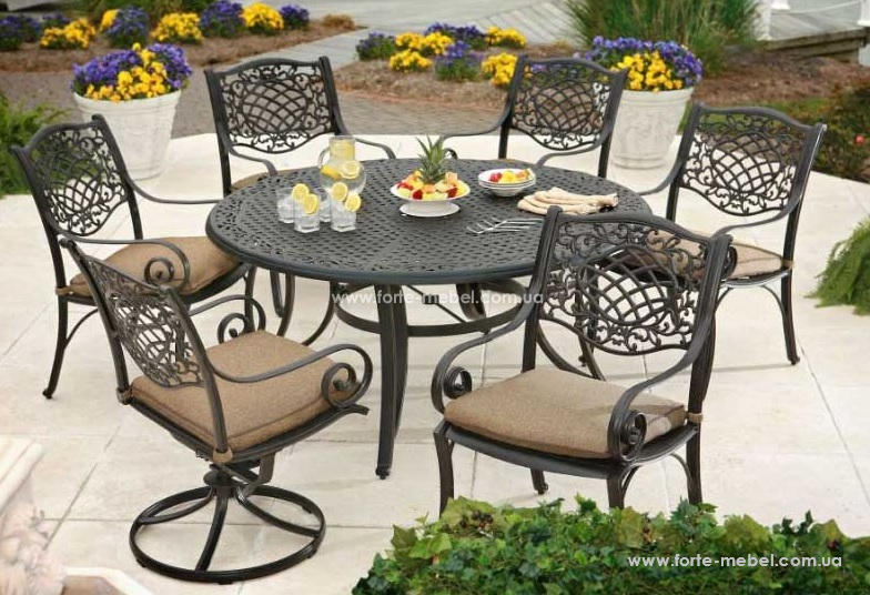 Выбираем садовую мебель